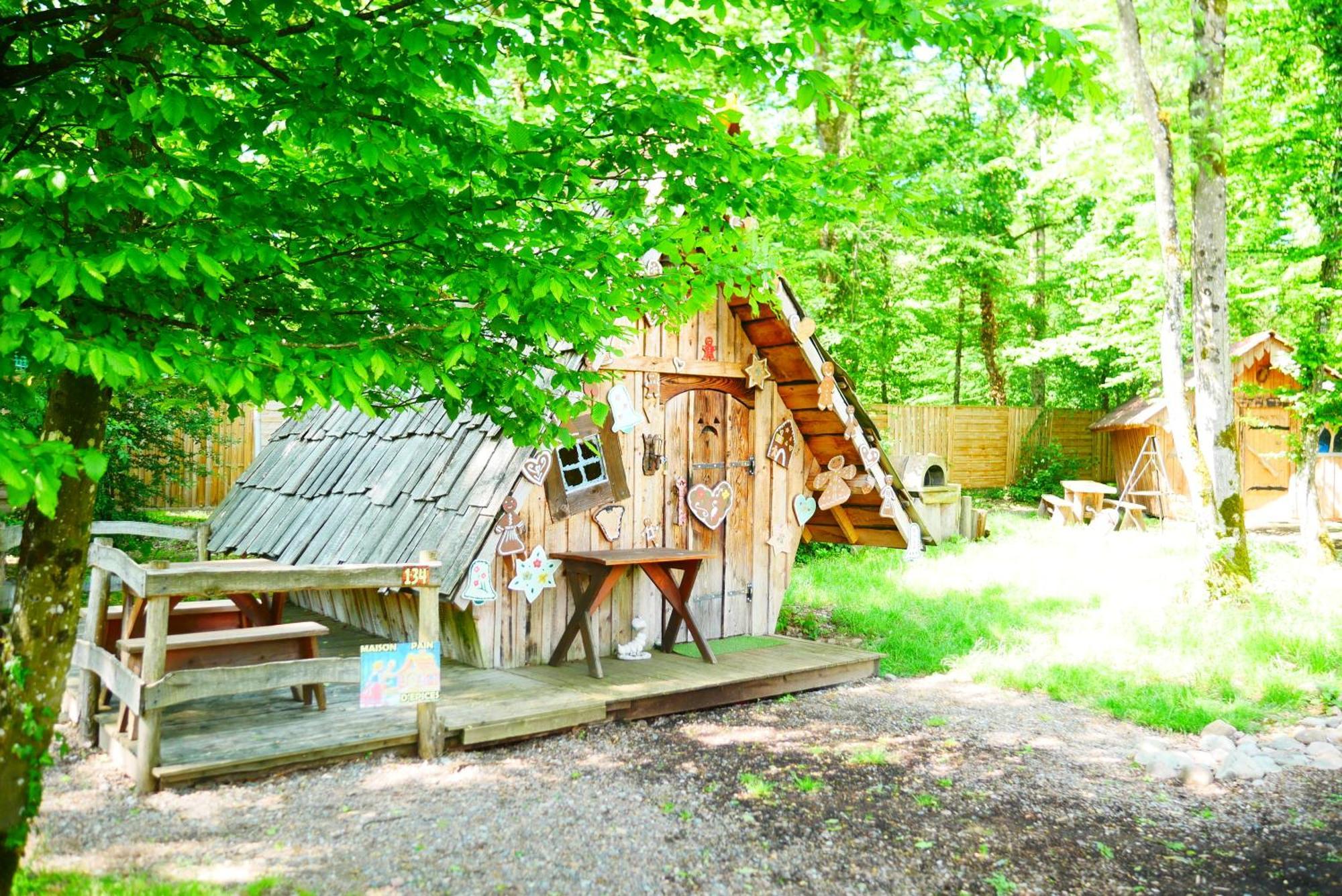Camping Alsace Les Castors Burnhaupt-le-Haut Bagian luar foto